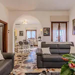 Villa Vittoria By Interhome